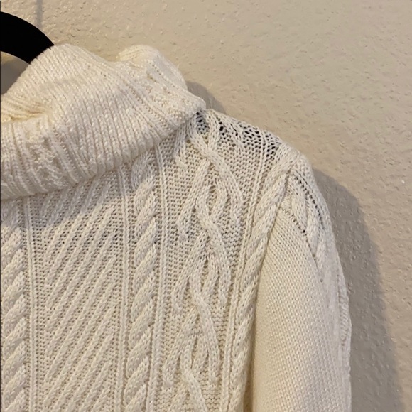 Ivory sweater dress - Picture 4 of 7